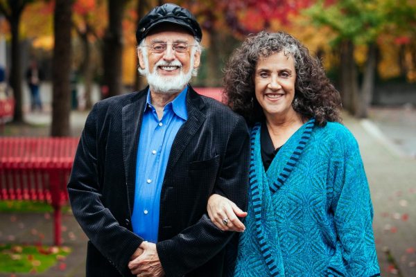Eight Dates: An Intimate Conversation with John and Julie Gottman